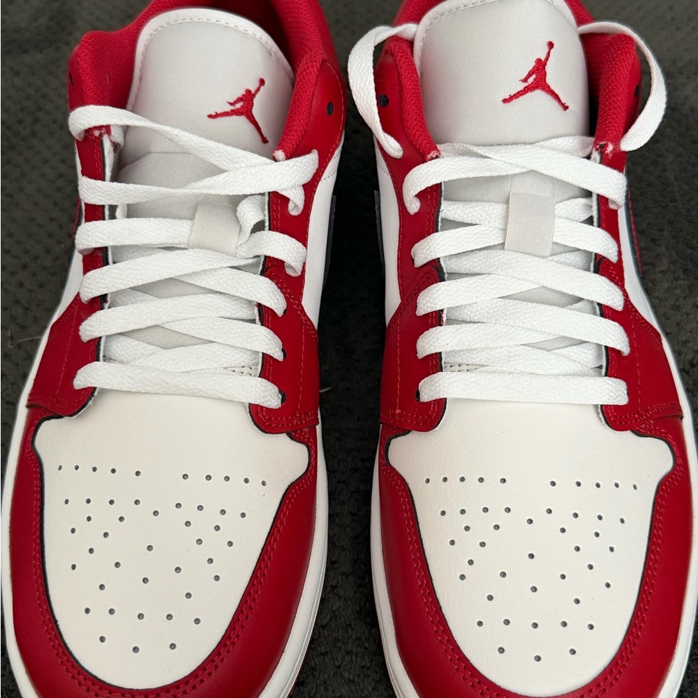 Jordan Air 1 low New Beginnings size 11 - Picture 4 of 7
